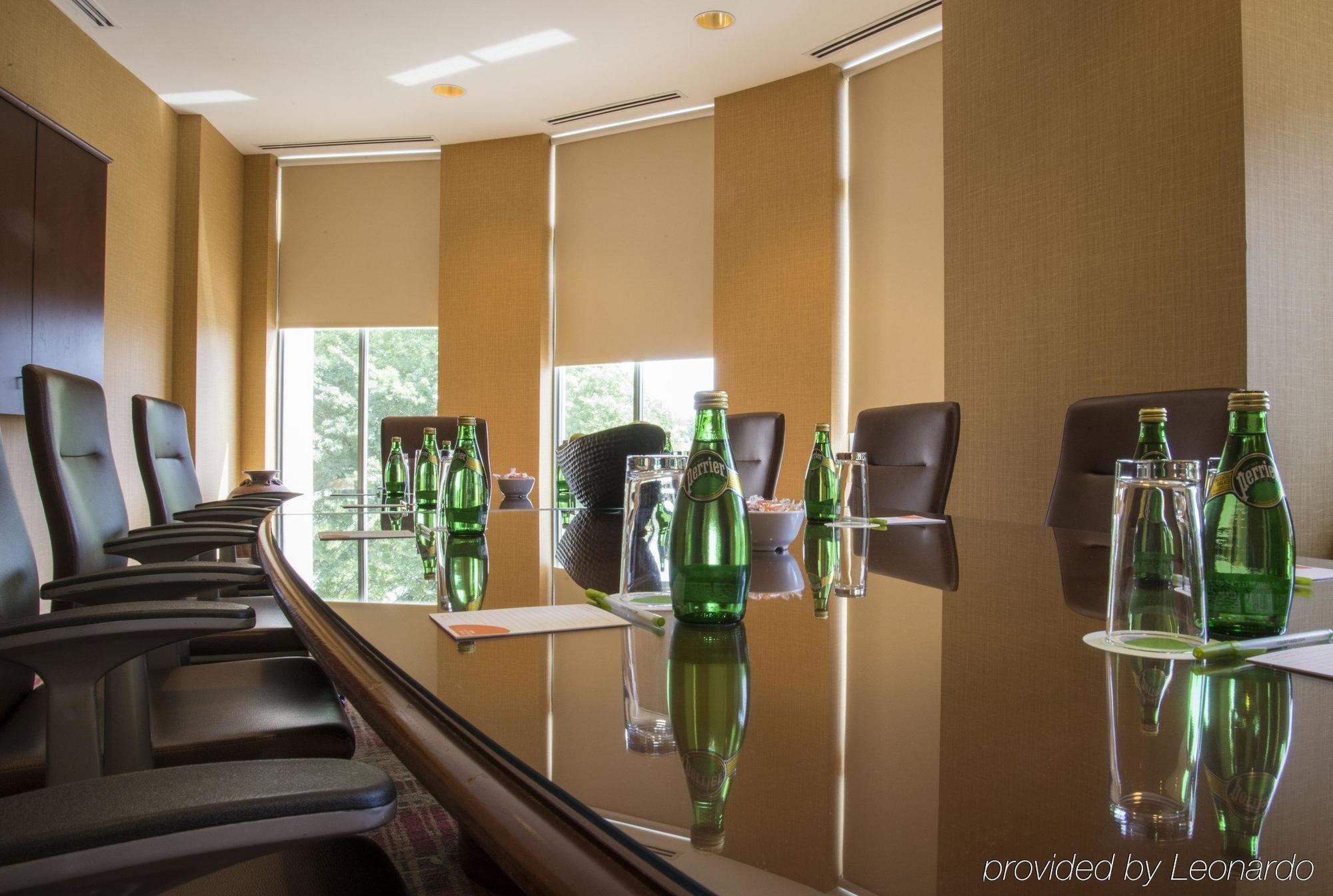 Courtyard By Marriott Silver Spring Downtown Экстерьер фото