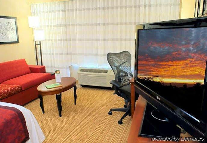 Courtyard By Marriott Silver Spring Downtown Экстерьер фото